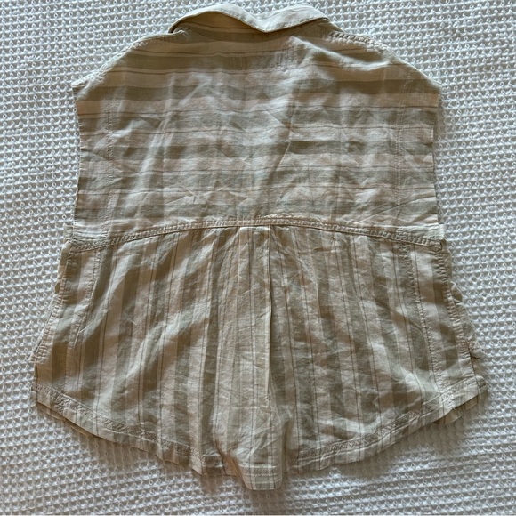 We The Free Womens Play It Cool Button Up Shirt Beige Stripe Cap Sleeve Size XS - Picture 4 of 10